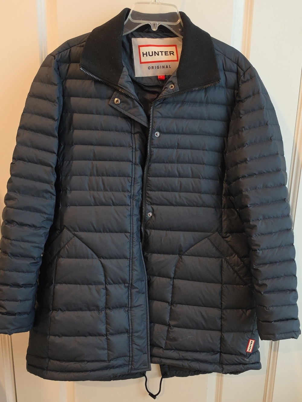 Hunter Womens Quilted Puffer Jacket in Black